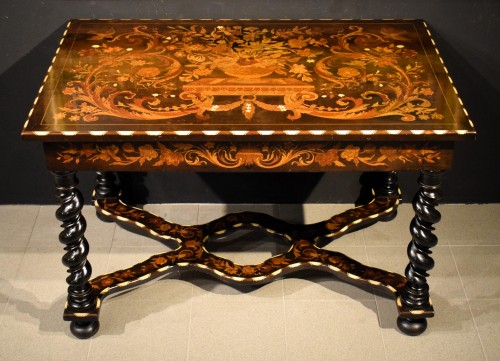 Mobilier Bureau et Secrétaire - Table à écrire de style Louis XIV - France, XIXe siècle
